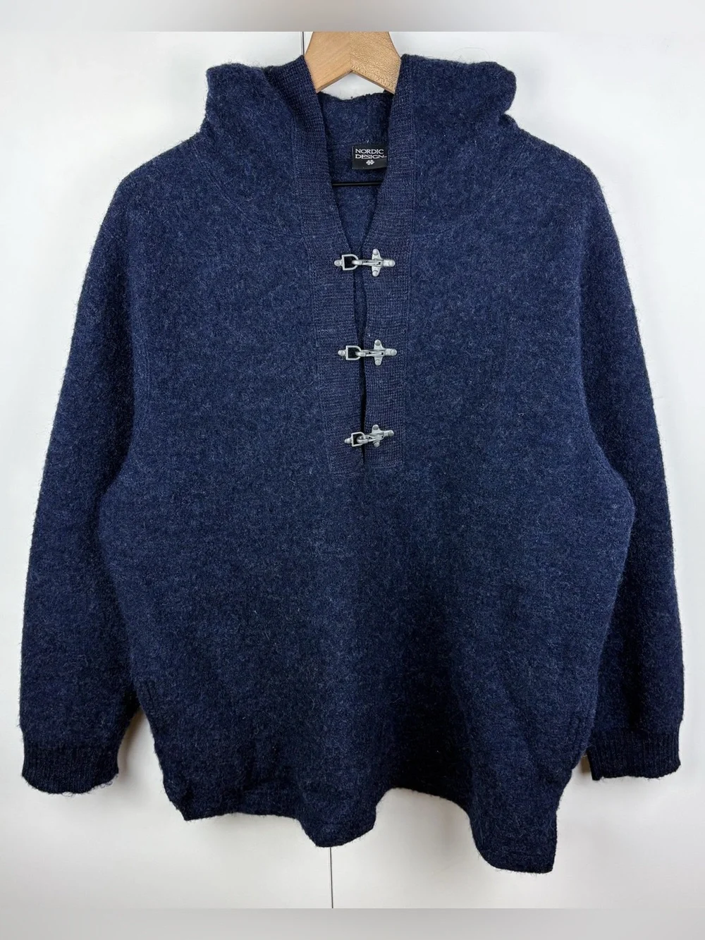 Nordic Design 100% Wool Hooded Metal Latch Buckle Hook Sweater Navy Blue Large